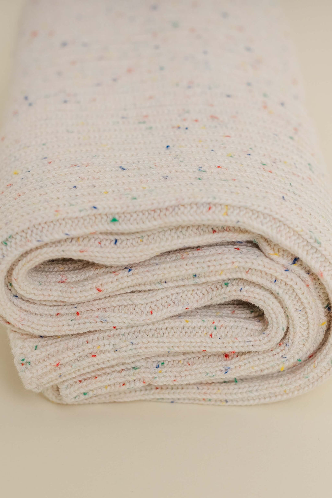 Sprinkle Knit Ribbed Blanket Oat